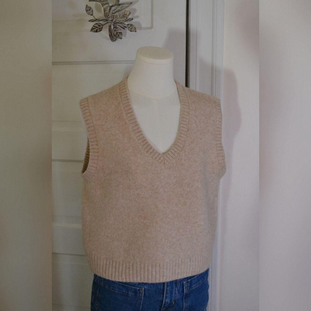 J. Crew Neutral Minimalist Preppy Cream Extra Soft Spring Sweater Vest